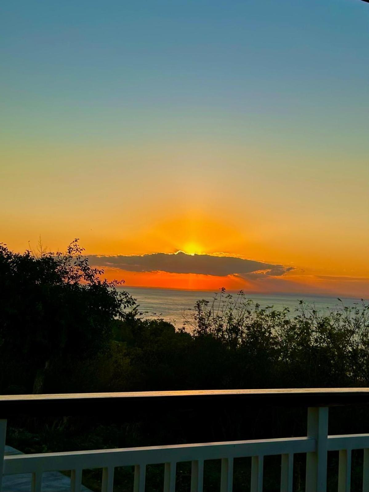 Jukung Dive Resort Bali Penida Batununggul エクステリア 写真